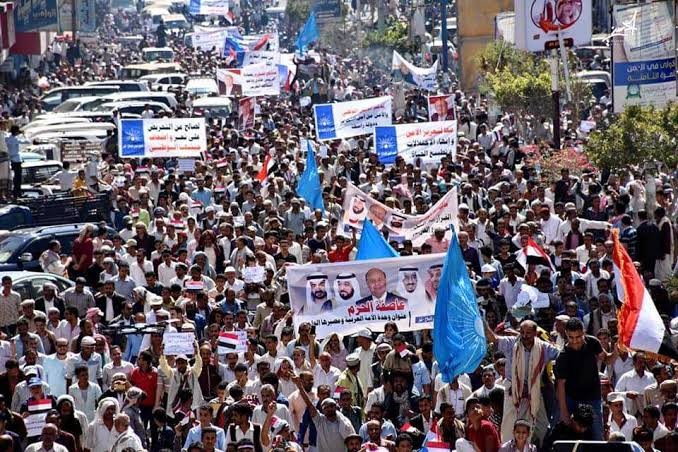 الإصلاح اليمني ما بين السلطة و المعارضة