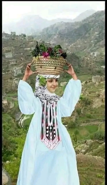 تعز تحتفي بعيد المشاقر