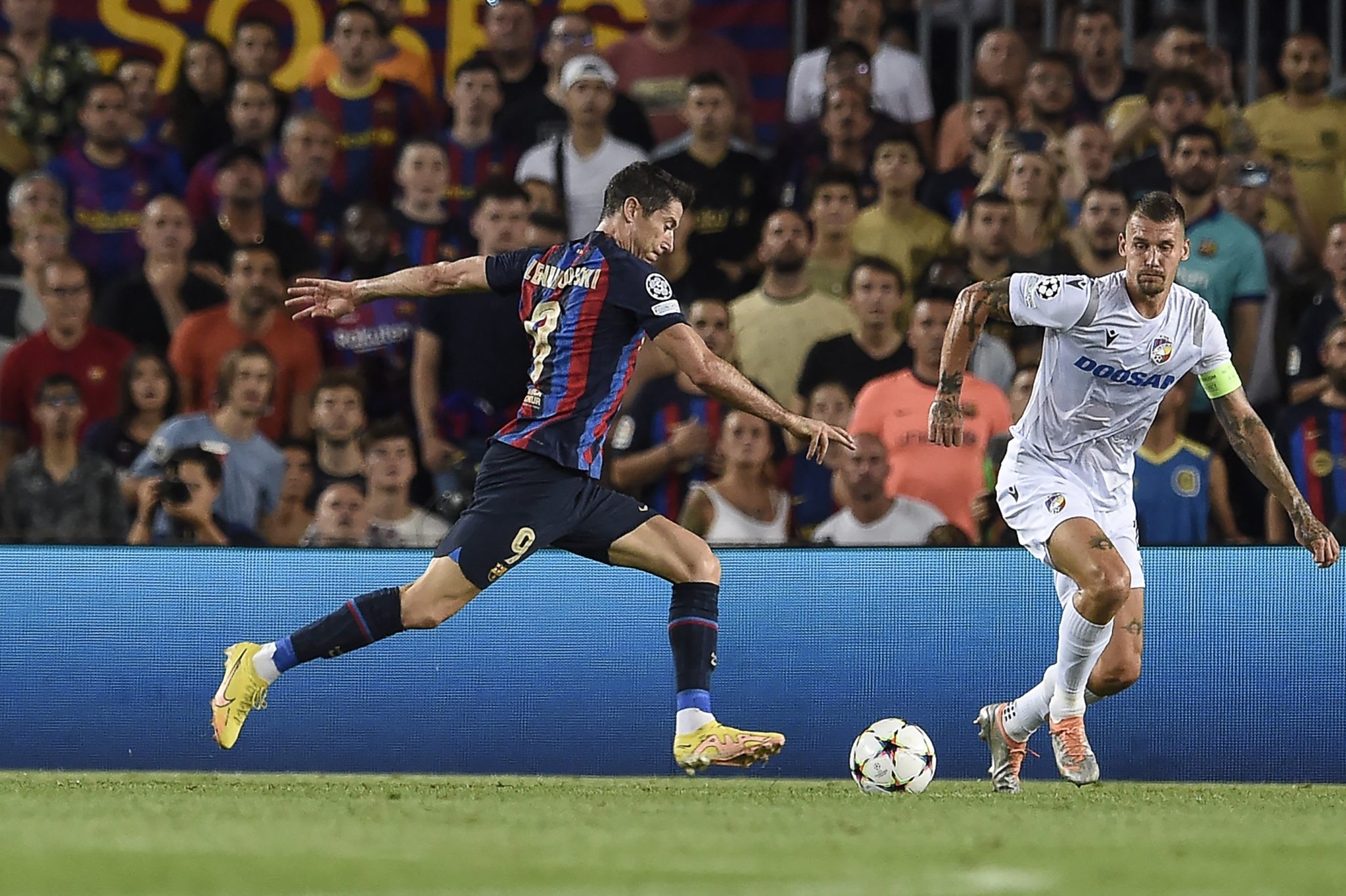 دوري أبطال أوروبا| هزيمة مذلة لليفربول وفوز البايرن.. وتوهج ليفاندوفسكي وأتلتيكو يخطف فوزًا قاتلًا