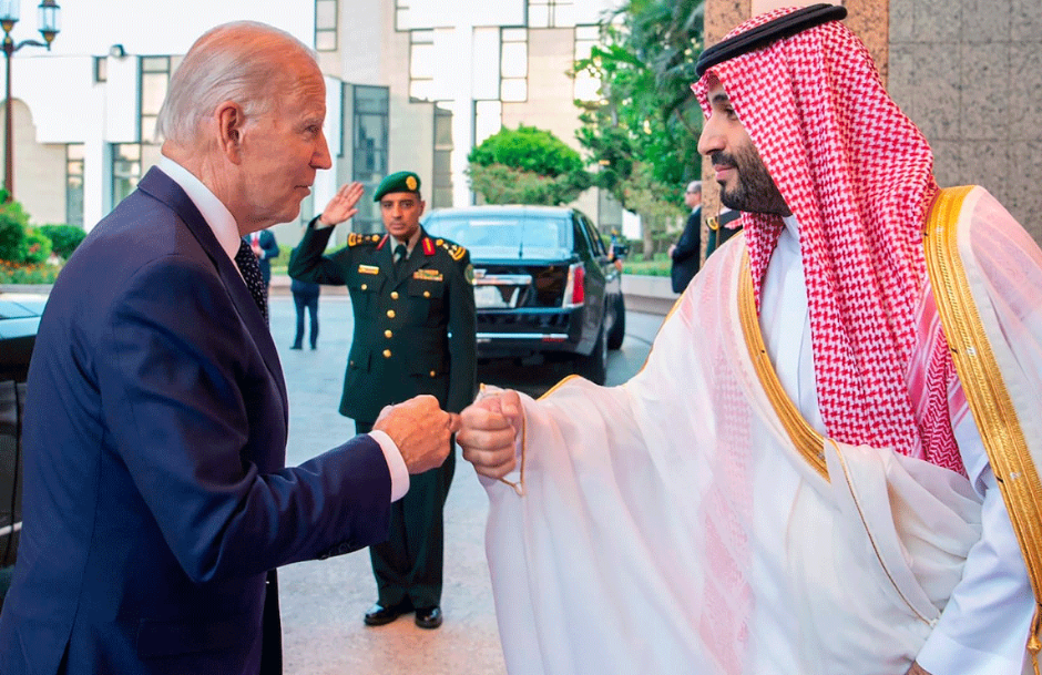 مع اشتداد وتيرة الخلاف النفطي بين أمريكا والسعودية.. ما هي خيارات بايدن للخروج من المأزق؟
