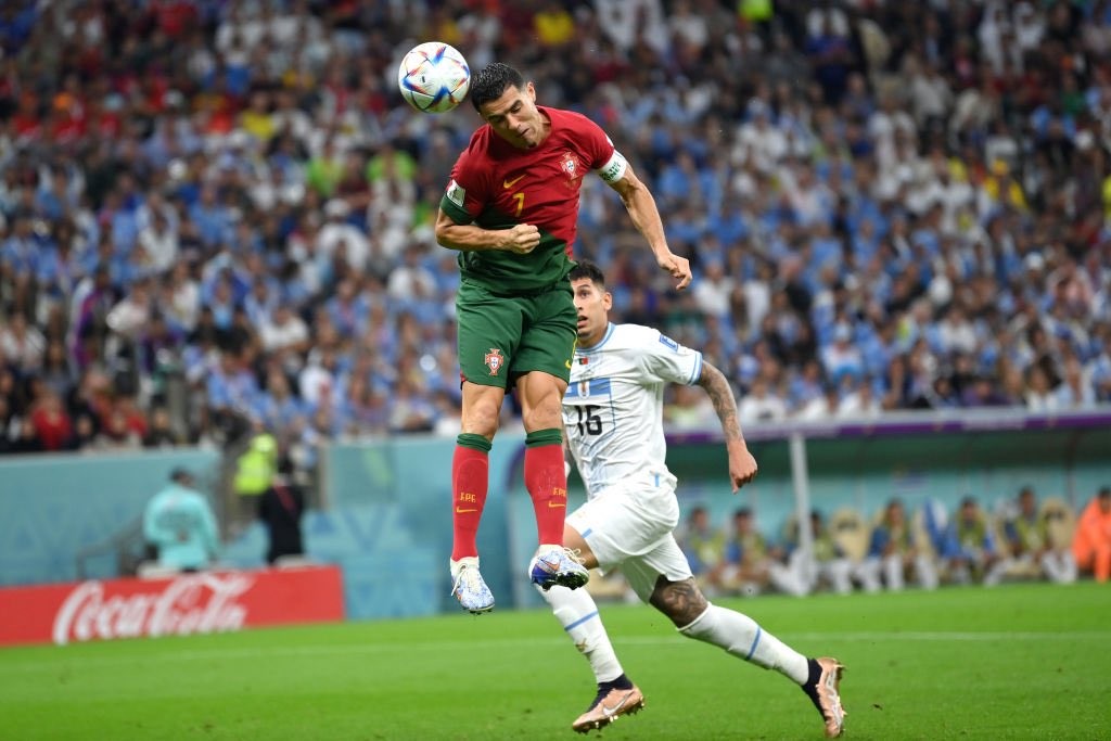 البرتغال تتخطى عقبة أورجواي وتتأهل لثمن نهائي كأس العالم.. وفيفا يحرم رونالدو من رقم قياسي