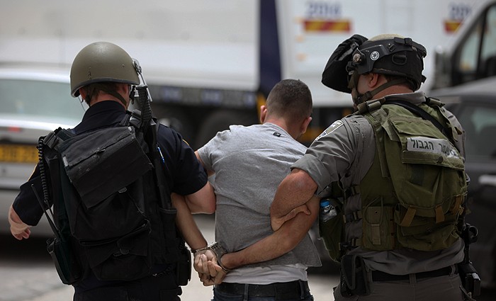 استشهاد شابين فلسطينيين وإصابة 6 آخرين برصاص الاحتلال.. وإعتقال 18 مواطنًا