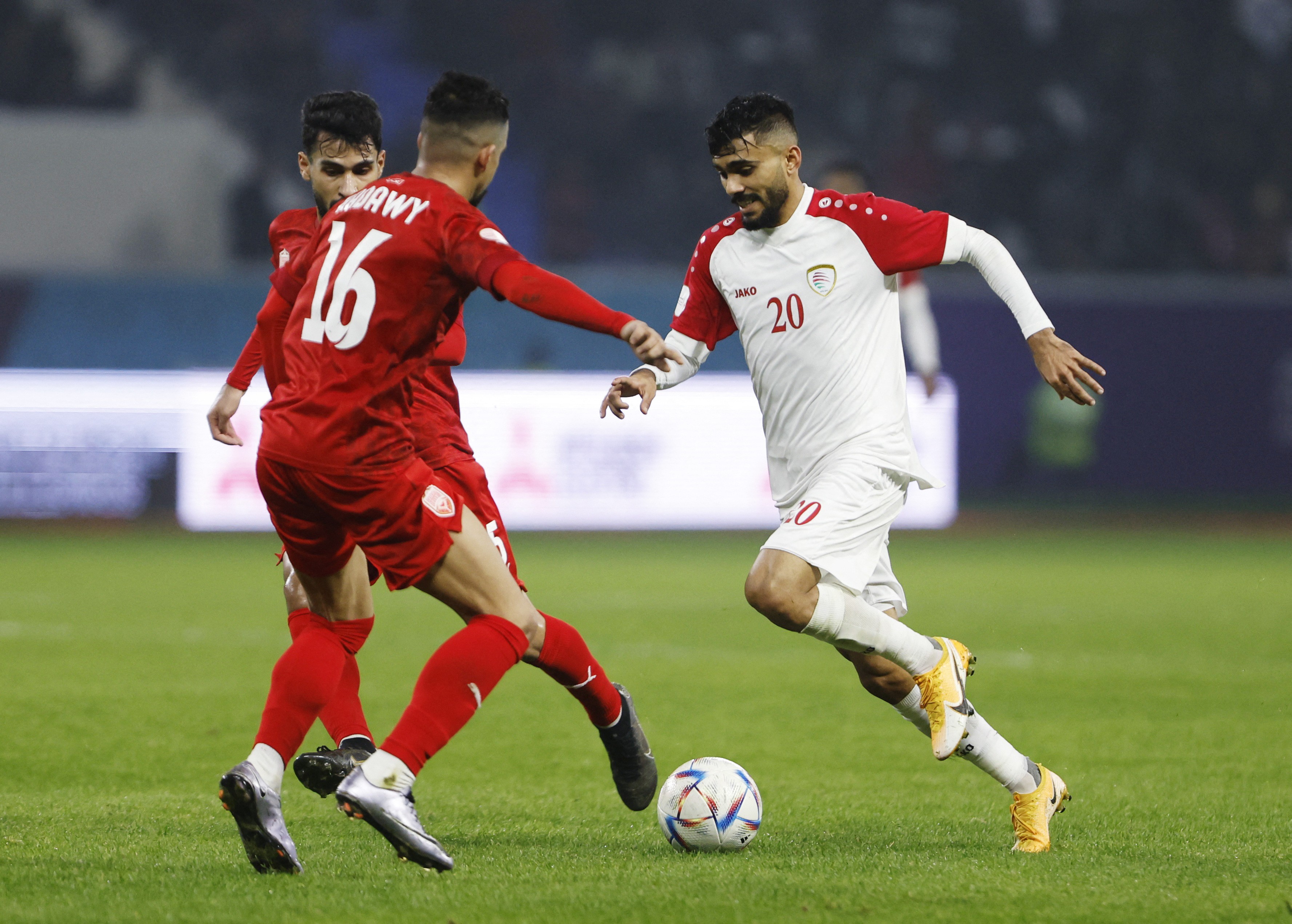 بالقاضية.. عمان يفوز على البحرين ويضرب موعدًا مع العراق في نهائي خليجي 25