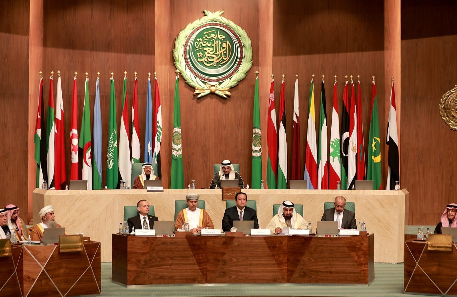 البرلمان العربي: المرأة نموذج ملهم في العطاء وركيزة أساسية في صياغة المستقبل.. وعند الأزمات تتواجد في الصفوف الأمامية