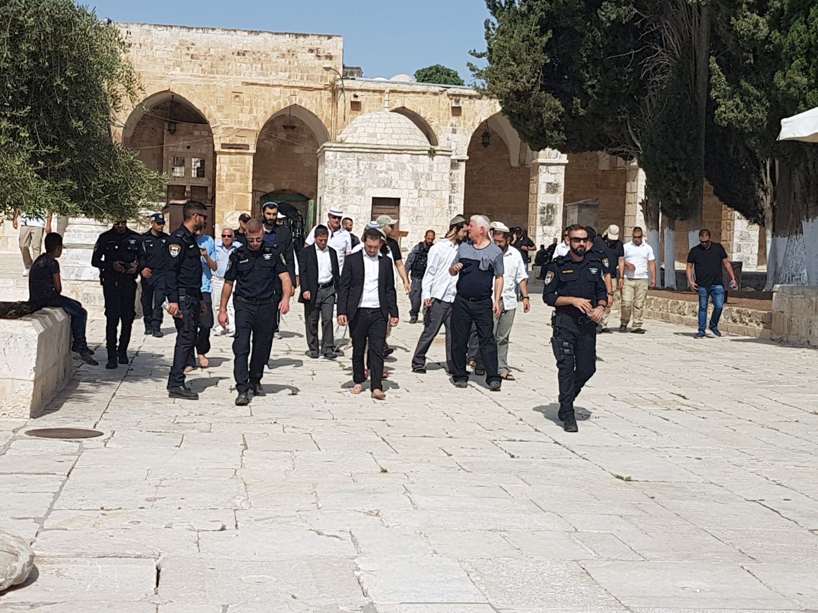 عشرات المستوطنين يقتحمون الأقصى فى عيد "المساخر" اليهودى.. والاحتلال يعتقل مرابطة مقدسية