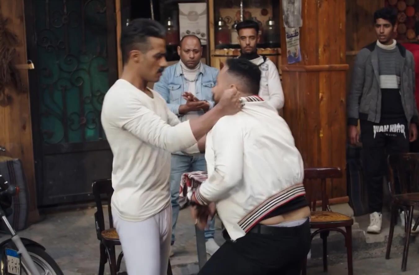 يمرر سموم فكرية.. الجمهور يهاجم محمد رمضان بعد مشهد مشاجرته مع شقيق زوجته