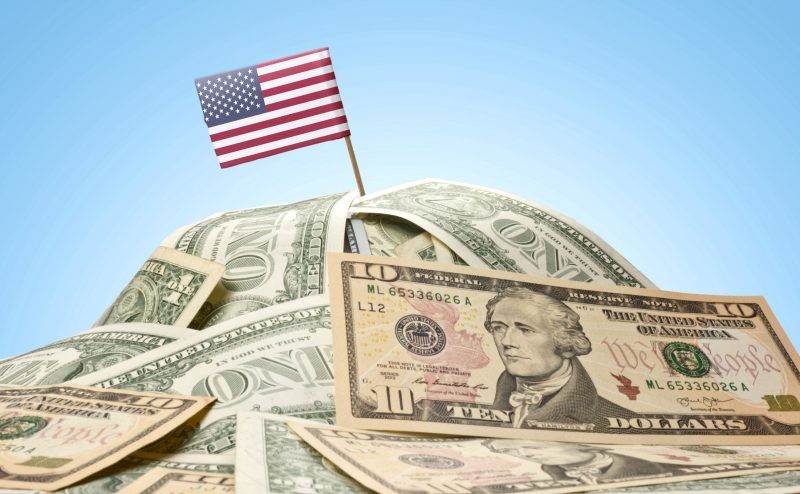ماذا سيحدث للدولار في حال تخلفت أمريكا عن سداد ديونها؟