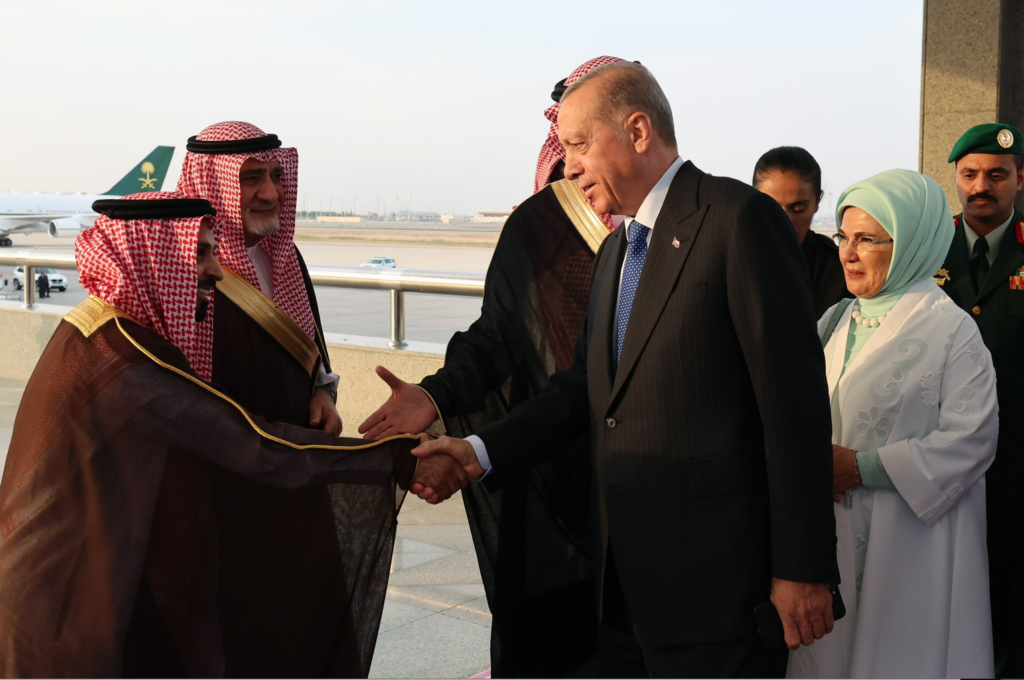 اتفاقيات بـ 50,7 مليار دولار..  أردوغان يجني ثمار جولته الخليجية