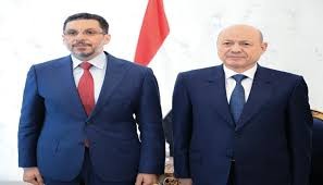 ماهو سبب الخلاف بين احمد بن مبارك ورشاد العليمي.. صراع اجنحة الشرعية